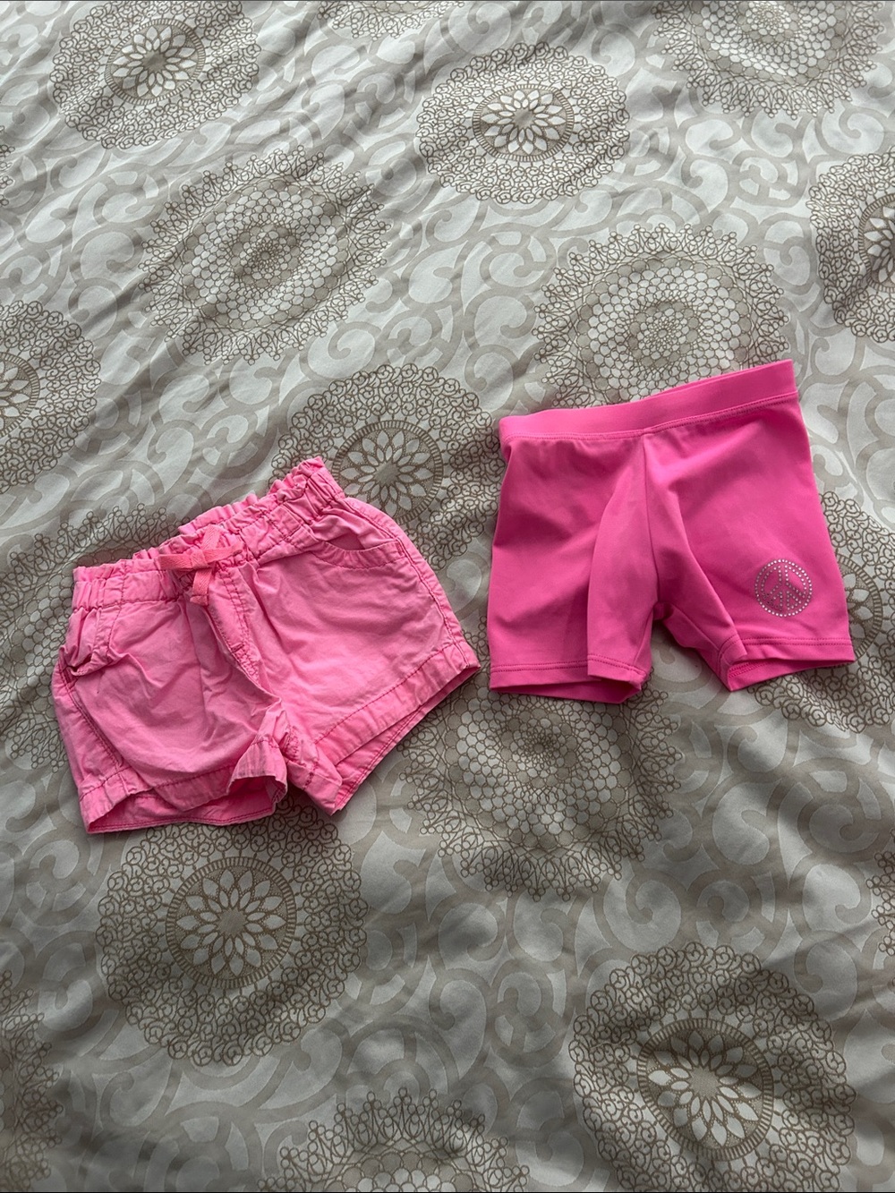Girls' Pink Active Bike Shorts & Casual Shorts Set size 18-24m